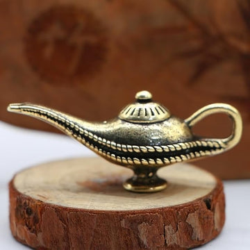 Vintage Solid Brass Magic Lamp - Exquisite Desk Decor for Collectors - Perfect Home or Office Accent（Magic Lamp）