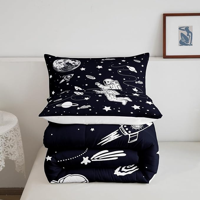 Feelyou Solar System Comforter Set King Size Outer Space Comforter for Kids Teens Adults Universe Planets Bedding Set Cute Astronaut Blue White Duvet Set Room Decor 3Pcs with 2 Pillow Case
