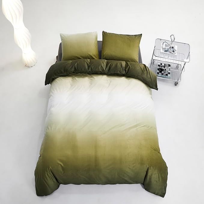 Green White Comforter Set Velvet King Gradient Olive Green Bedding Comforter Women Plain White and Army Green Gradient Soft Quilt Flannel Dark Green Comforter Warm King Bed Comforter