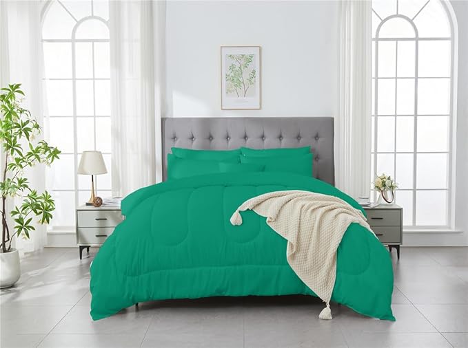 3 Piece Solid Color All Season Bedding Comforter Set Microfiber Soft Lightweight Bedding Set for Kids Teens Adults Room Decor with 1 Comforter and 2 Pillowcases Queen