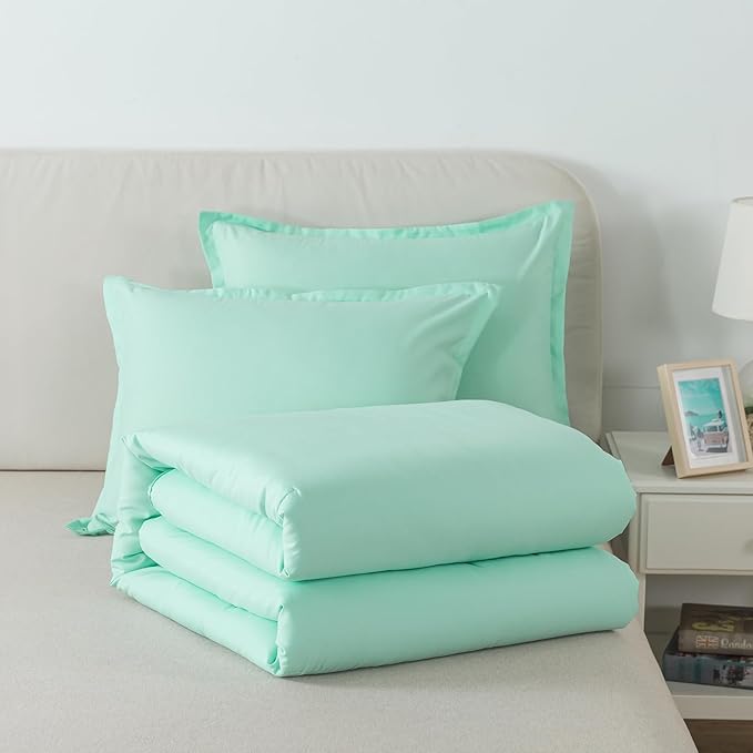 Queen Sage Green Comforter Set, Solid Lightweight Skin-Friendly Boho Bedding Set & Collections, Breathable Fluffy Microfiber 3 PCS (90"x90") Comforter Set for All Seasons with Pillowcases