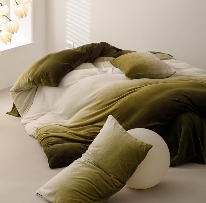 Green White Comforter Set Velvet King Gradient Olive Green Bedding Comforter Women Plain White and Army Green Gradient Soft Quilt Flannel Dark Green Comforter Warm King Bed Comforter