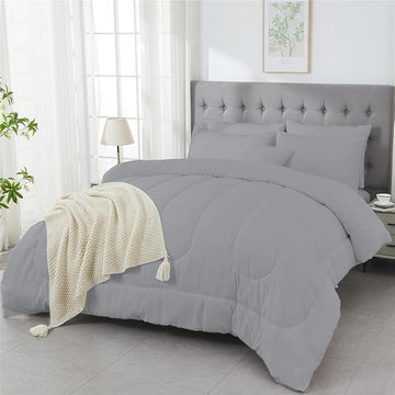 3 Piece Solid Color All Season Bedding Comforter Set Microfiber Soft Lightweight Bedding Set for Kids Teens Adults Room Decor with 1 Comforter and 2 Pillowcases King