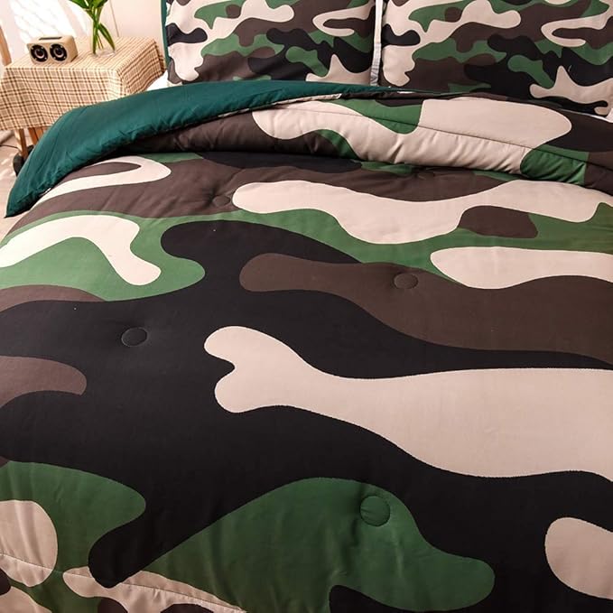 Meeting Story Camouflage Bedding Set, Green Camouflage Comforter Set, 3 PCS One Comforter and Two Pillowases, All Season Soft Bedspread for Kids Teens Adults (Green, Twin)