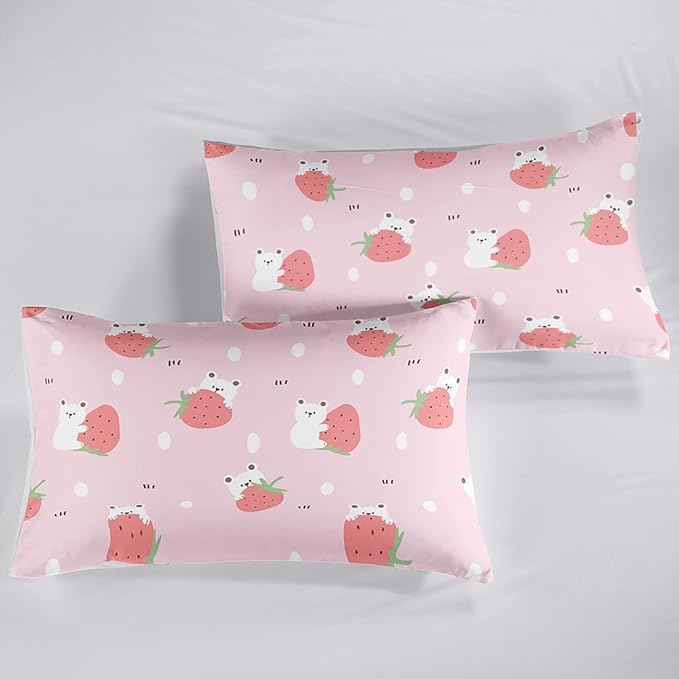 Cartoon Bear Comforter Twin Size,Pink Strawberry Comforter Set for Kids Teens Girls,3Pcs Bedding Set Printed Comforter with 2 Pillowcases,Down Alternative,Soft and Lightweight，Twin Size