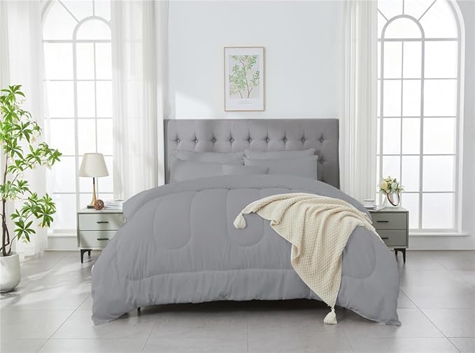 3 Piece Solid Color All Season Bedding Comforter Set Microfiber Soft Lightweight Bedding Set for Kids Teens Adults Room Decor with 1 Comforter and 2 Pillowcases King