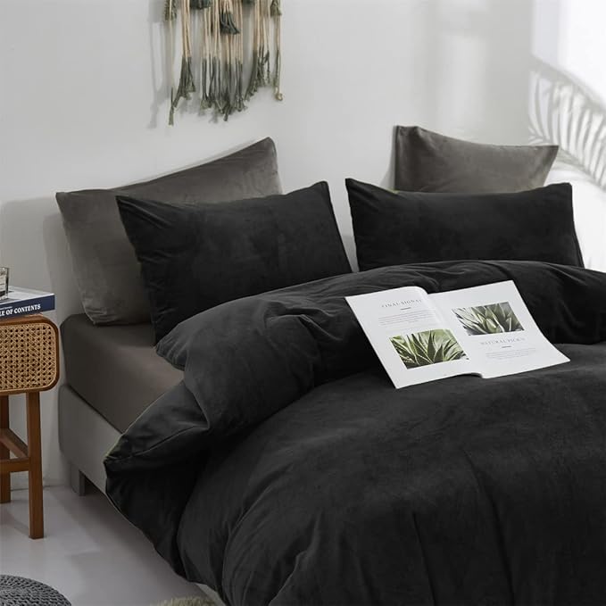 Wellboo Black Velvet Comforter Sets California King Solid Black Fluffy Bedding Comforters Cal King Solid Color Flannel Quilt Women Men Plain Black Comforters Micromink Sherpa Fuzzy Warm Bed Plush