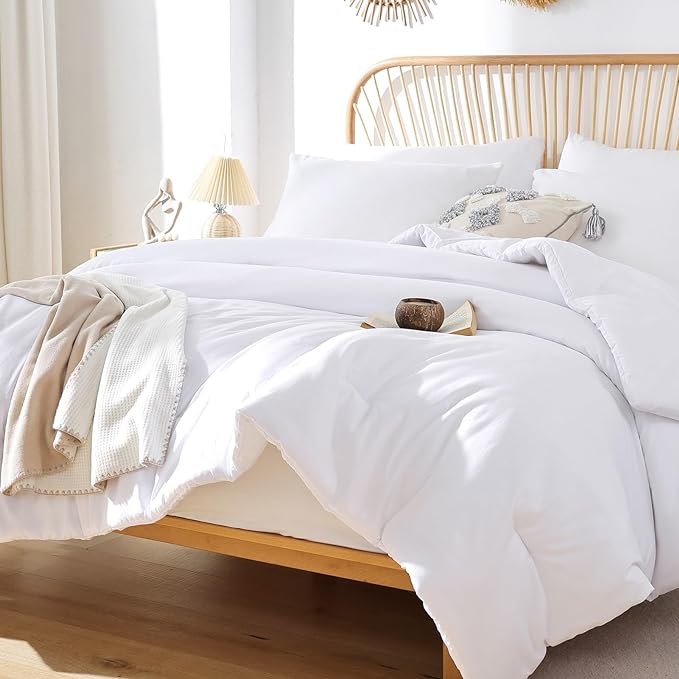 ROSGONIA Twin Comforter Set for College Girls Boys White, 1 Boho Comforter & 1 Pillowcase, Lightweight Kids Comforter All Season Dorm Bedding