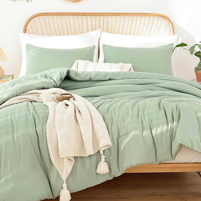 ROSGONIA Queen Comforter Set Sage Green, 3pcs Bedding Sets Queen (1 Boho Sage Comforter& 2 Pillowcases), All Season Lightweight Blanket Quilt