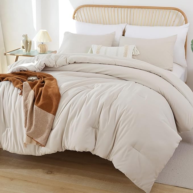 ROSGONIA Beige Twin Comforter Set for College Girls Boys, 1 Boho Comforter & 1 Pillowcase, All Season Kids Comforter Sets Lightweight Dorm Bedding