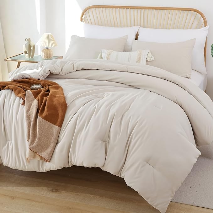ROSGONIA California King Comforter Set Beige, 3pcs (1 Boho Cal King Comforter & 2 Pillowcases), All Season Bedding Soft Bedspread Blanket Quilt