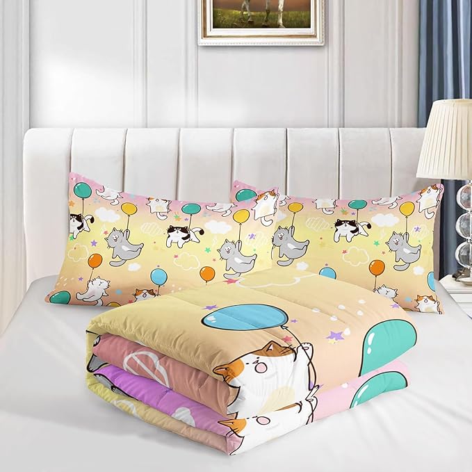 Datura home Kids Comforter Set Cute Cats Printed Pattern Bedding Set with 1 Comforter and 2 Pillowcases for Girls Boys Bedroom All Season(Cat1 Full)