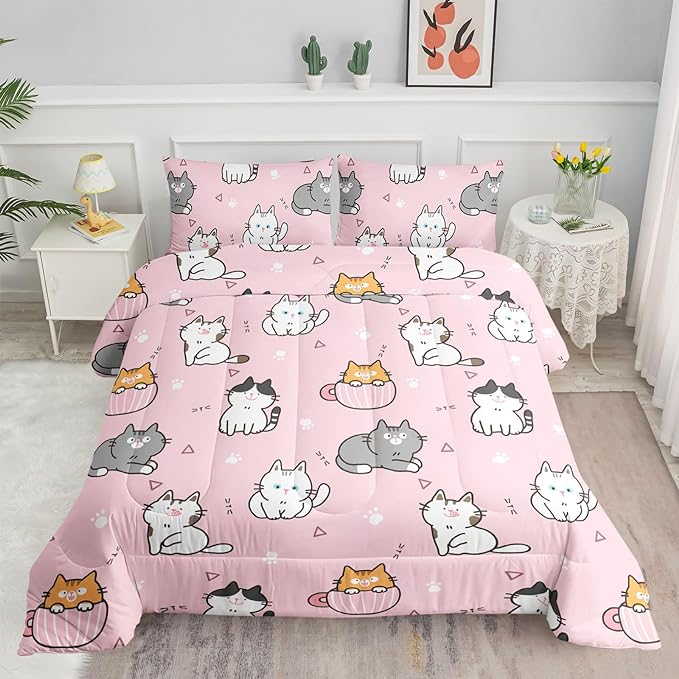 Datura home Pink Kawaii Cat Comforter Bedding Set for Girls Lovely Kitten Pink Print Cute Animal Pattern Bedding Set with 1 Comforter and 2 Pillowcases for Girls Bedroom All Season(Cat Pink Full)
