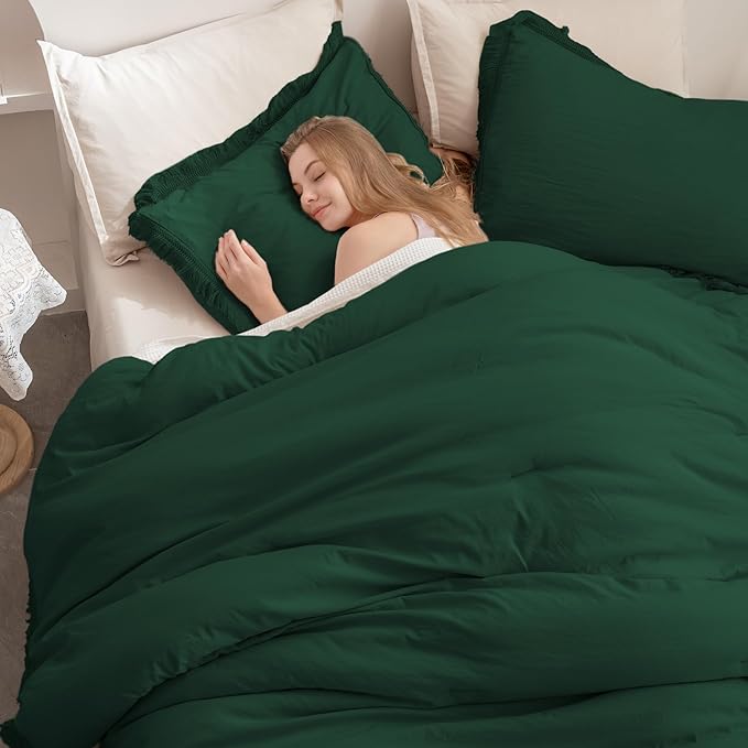 Andency Dark Emerald Green Comforter Set King Size, 3 Pieces Boho Lightweight Tassel Forest Bedding Comforter Sets, All Season Soft Fluffy Fringe Bed Set (104x90In Comforter & 2 Pillowcases)