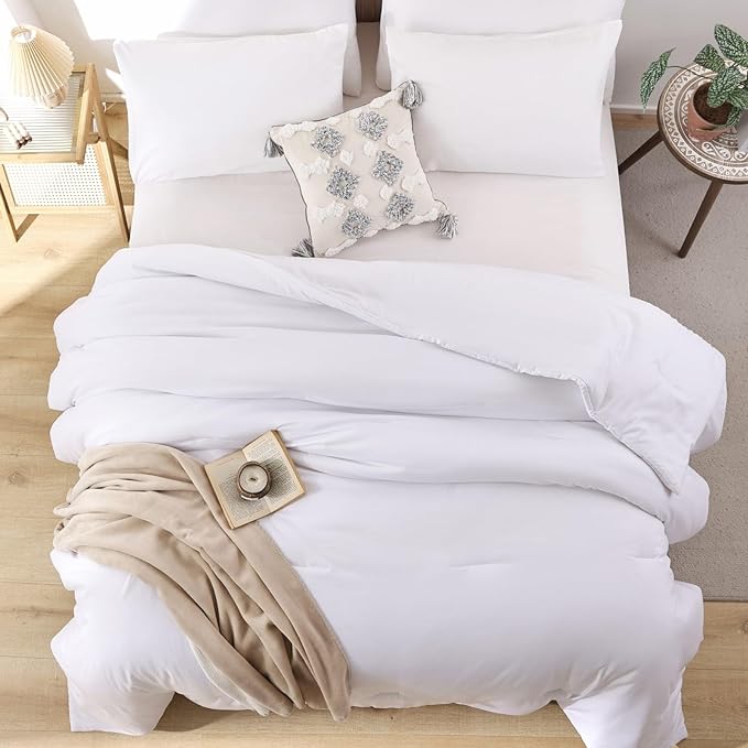 ROSGONIA Twin Comforter Set for College Girls Boys White, 1 Boho Comforter & 1 Pillowcase, Lightweight Kids Comforter All Season Dorm Bedding