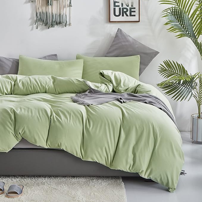 Sage Green Comforter Queen Light Green Bedding Set Soft Lightweight 3 Pieces Green Comforter Set 1 Queen Comforter (90x90 inches) with 2 Pillowcases (20x26 inches)