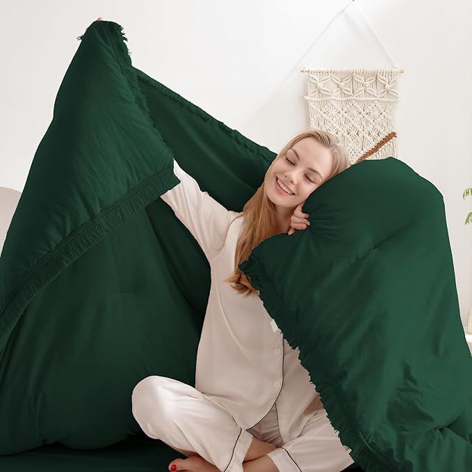 Andency Dark Emerald Green Comforter Set King Size, 3 Pieces Boho Lightweight Tassel Forest Bedding Comforter Sets, All Season Soft Fluffy Fringe Bed Set (104x90In Comforter & 2 Pillowcases)