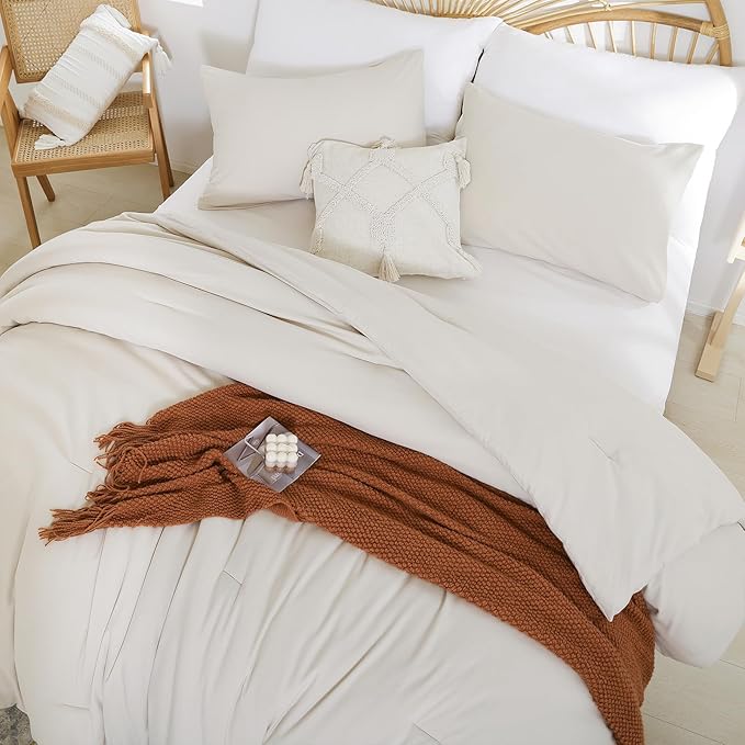 Full Size Comforter Modern Beige 3PCS Microfiber Full Size Comforter Sets for All Season Comforter for Men, Women and Girls Soft Lightweight Bed Comforter Set (1 Comforter, 2 Pillowcases)