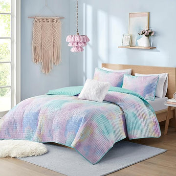 Intelligent Design Twin Quilt Set Boho Quilt Set, Watercolor Tie-Dye Coverlet Set, Casual & Trendy Quilted Lightweight Bedspread, All Season Bed Set, Sham, Cassiopeia, Twin/Twin XL, Pink/Blue 3 Piece