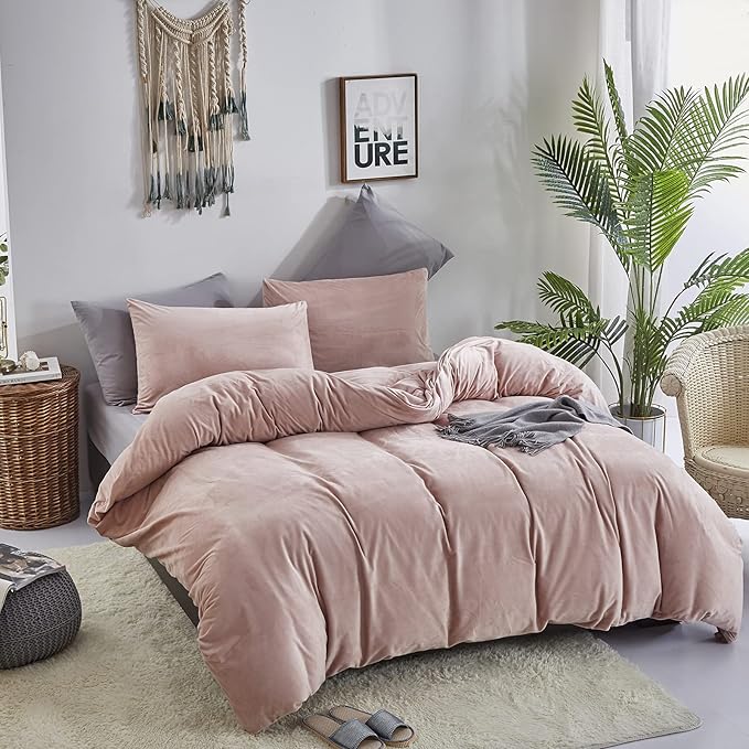 Wellboo Pink Velvet Comforter Sets Full Light Red Fluffy Bedding Comforters Full Size Women Girls Solid Pink Cute Flannel Quilts Aesthetic Pink Warm Winter Blankets Micromink Sherpa Fuzzy Plush Bed