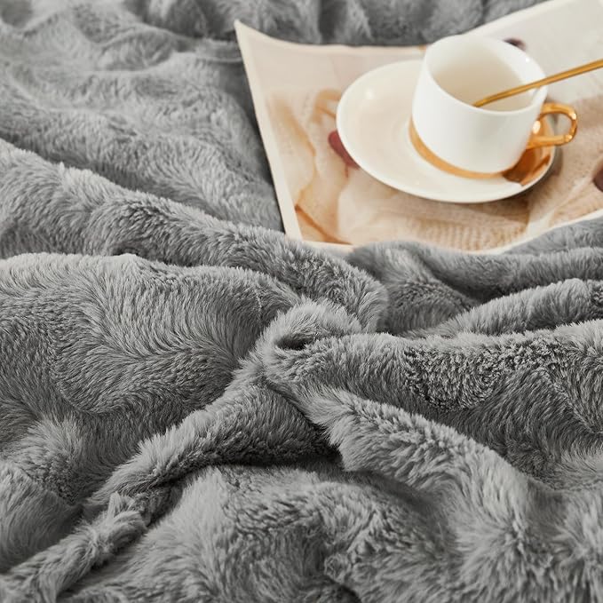 Andency Grey Fleece Comforter Set King, 3 Pieces Fuzzy Fluffy Faux Fur Bedding Comforter, Plush Shaggy Sherpa Bed Set for Winter (104x90Inch Comforter)