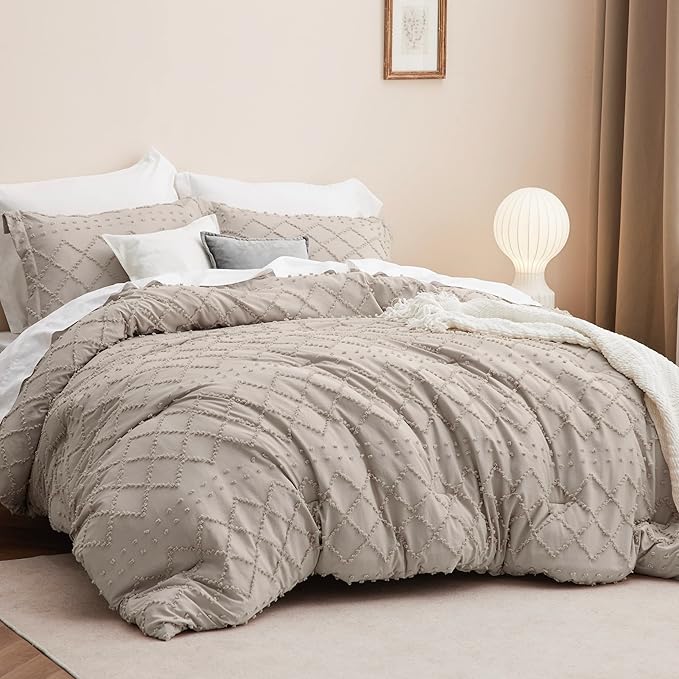 Bedsure California King Comforter Set - Linen Comforter, Boho Tufted Shabby Chic Bedding Comforter Set, 3 Pieces Vintage Farmhouse Bed Set for All Seasons, Fluffy Bedding Set with 2 Pillow Shams