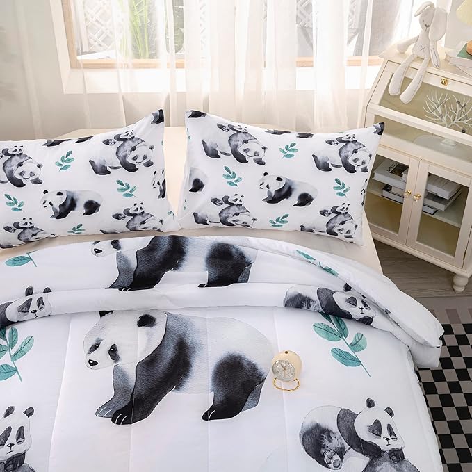 CVHOUSE Panda Bedding Set,Panda Comforter Full,Cute Panda Comforter Set for Girls Kids Teens,Kawaii Panda Quilt Set with 1 Comforter and 2 Pillow Cases- 3 Piece