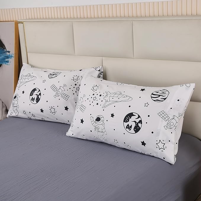 MAG 3Pcs Out Space Bedding Comforter Set, Twin Size White Galaxy Comforter Set,for Toddlers Kids,Boys Teens and Girls,Super Soft Microfiber (1 Comforter + 2 Pillowcases) (Space, Twin)