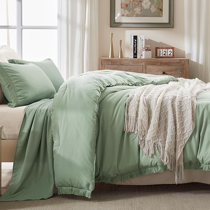 Andency Comforter King Size Bed Set Sage Green, 3 Pieces Boho Lightweight Winter Bedding Comforters & Sets, All Season Soft Tassel Bed Set (104x90In Comforter & 2 Pillowcases)