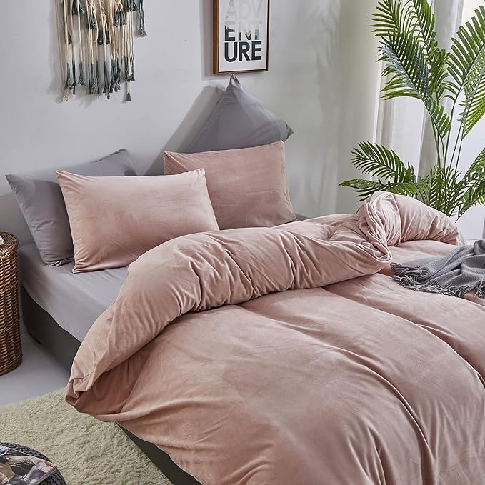 Wellboo Pink Velvet Comforter Sets California King Women Girls Blush Pink Cal King Bedding Comforters Cute Dusty Pink Adults Winter Quilt Solid Light Red Fluffy Flannel Quilt Bean Pink Fuzzy Plush Bed