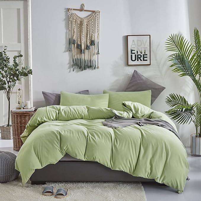 Sage Green Comforter Queen Light Green Bedding Set Soft Lightweight 3 Pieces Green Comforter Set 1 Queen Comforter (90x90 inches) with 2 Pillowcases (20x26 inches)