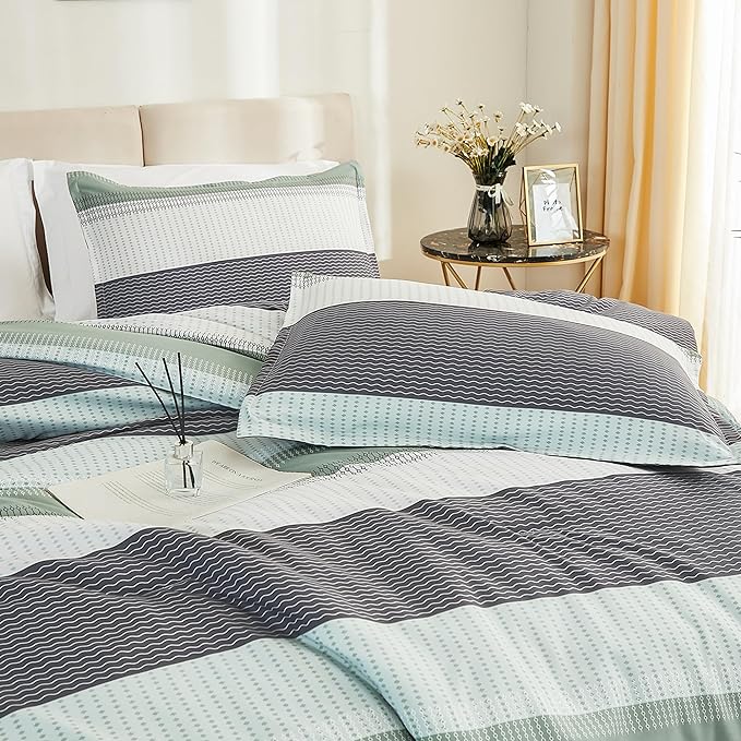 Litanika California King Comforter Set Sage Green - 3 Pieces Cal King Oversized Lightweight Summer Green White Colorblock Stripe Bedding Set (104x96In, 2 Pillowcases)