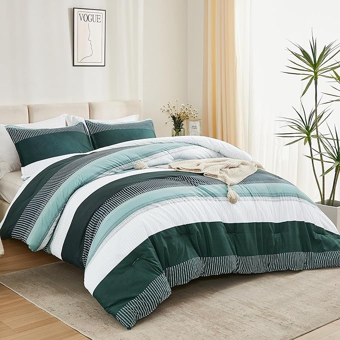 Litanika Dark Emerald Green Bed Comforter Queen Set, 3 Pieces Forest Bedding Set, Double Colorblock Stripe Vintage Bed Set (90x90Comforter, 2 Pillowcases)