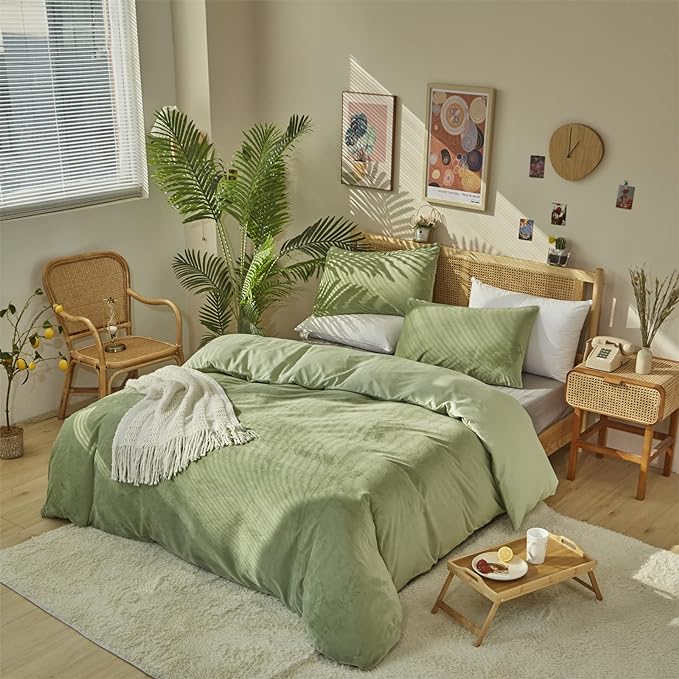 Wellboo Sage Green Velvet Comforter Sets Full Light Green Fluffy Bedding Solid Color Flannel Quilt Women Men Grass Green Comforters Micromink Sherpa Fuzzy Warm Bed Girls Boys Dorm Plush Bedding Soft