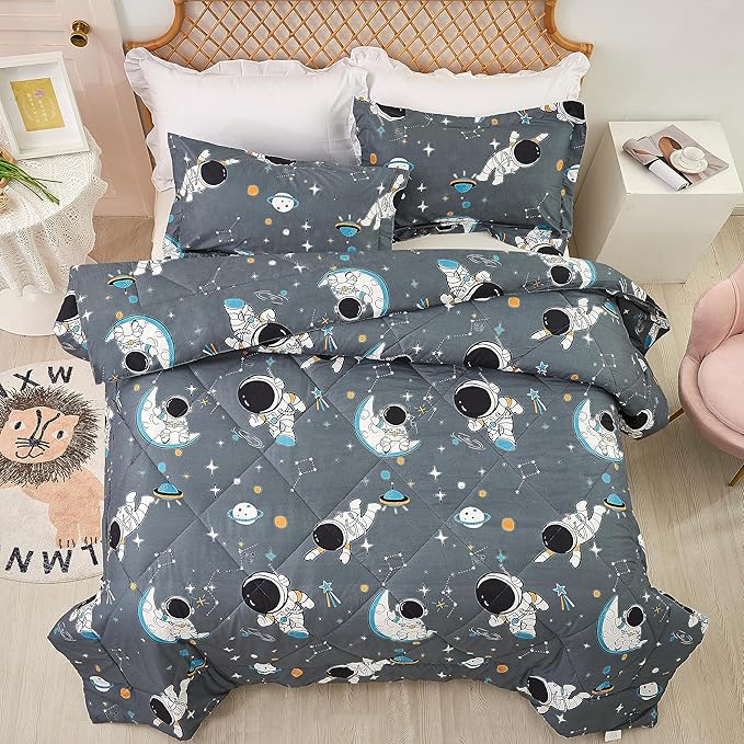 JSD Grey Astronaut Kids Comforter Set for Boys Toddler, 3 Pieces Full Microfiber Comforter with Pillow Sham, Soft Comfortable Machine Washable